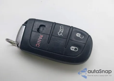 2015 Chrysler 200 Limited z USA, uszkodzony, nr VIN 1C3CCCAB6FN724913